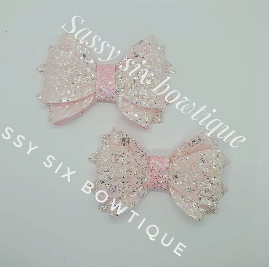 🎀 baby pink Ivy-lea bow 🎀