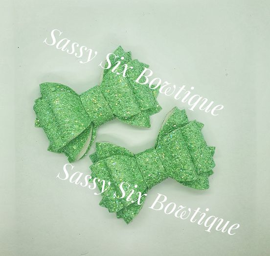 🎀 Green sparkles Ivy-Lea bow 🎀
