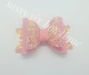 Pink sparkles Dolly bow