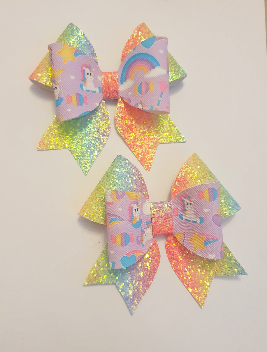 Unicorn dreams summer bow