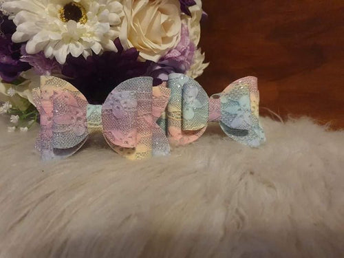 Glitter love bow